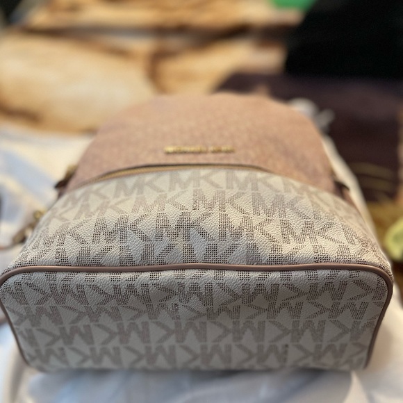Michael Kors Backpack. main image 8